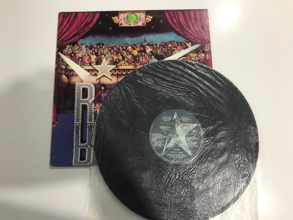 Vintage LP Record - Ringo Starr - Ringo - Image 4 of 4