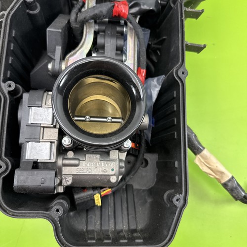 Aprilia 750 SL750 Shiver OEM Throttle Bodies with Air Box Breather Intake - Picture 2 of 11