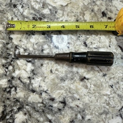 Vintage ''Yankee'' No 95 Flat Head Screwdriver wood Handle Made in USA