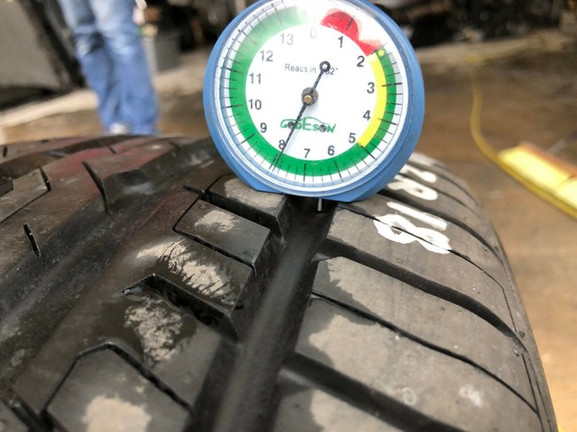 1 Tire Road Hugger Gt Ultra 245 40zr18 97w 1pcs No Repairs 8 9 32nds For Sale Online Ebay