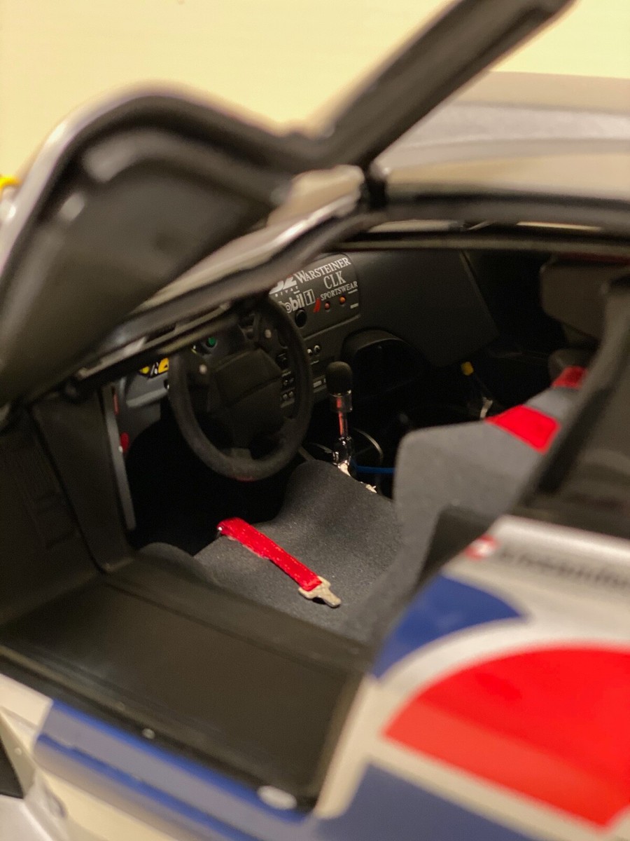 【AUTOart】Mercedes-Benz CLK-GTR 1:12 AutoArt Mercedes-Benz CLK GTR 1997 1:12 #11 Wurz / Ludwig