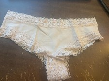 VICTORIA'S SECRET Extra Low Rise CHEEKSTER Nude Panty Medium NWT