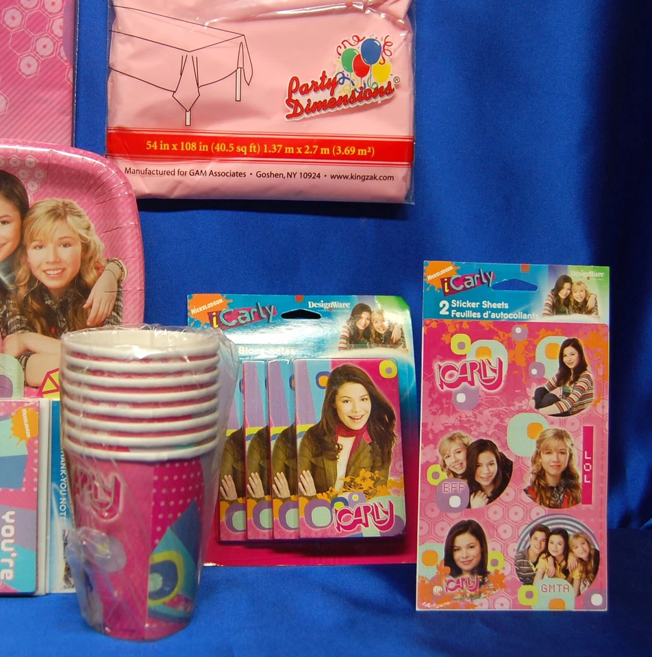 I Carly # 11 Plates Napkins Tablecover Confetti Stickers Invites Cup Notepads - Image 4 of 4