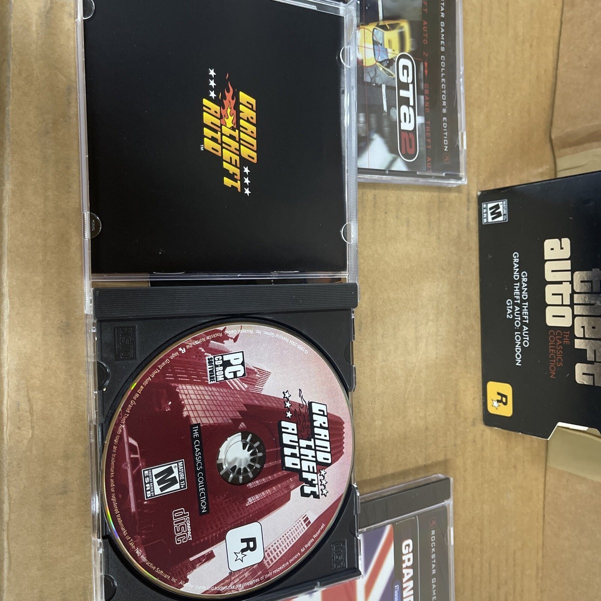 PC グランドセフトオート クラシックコレクション CD 3枚組