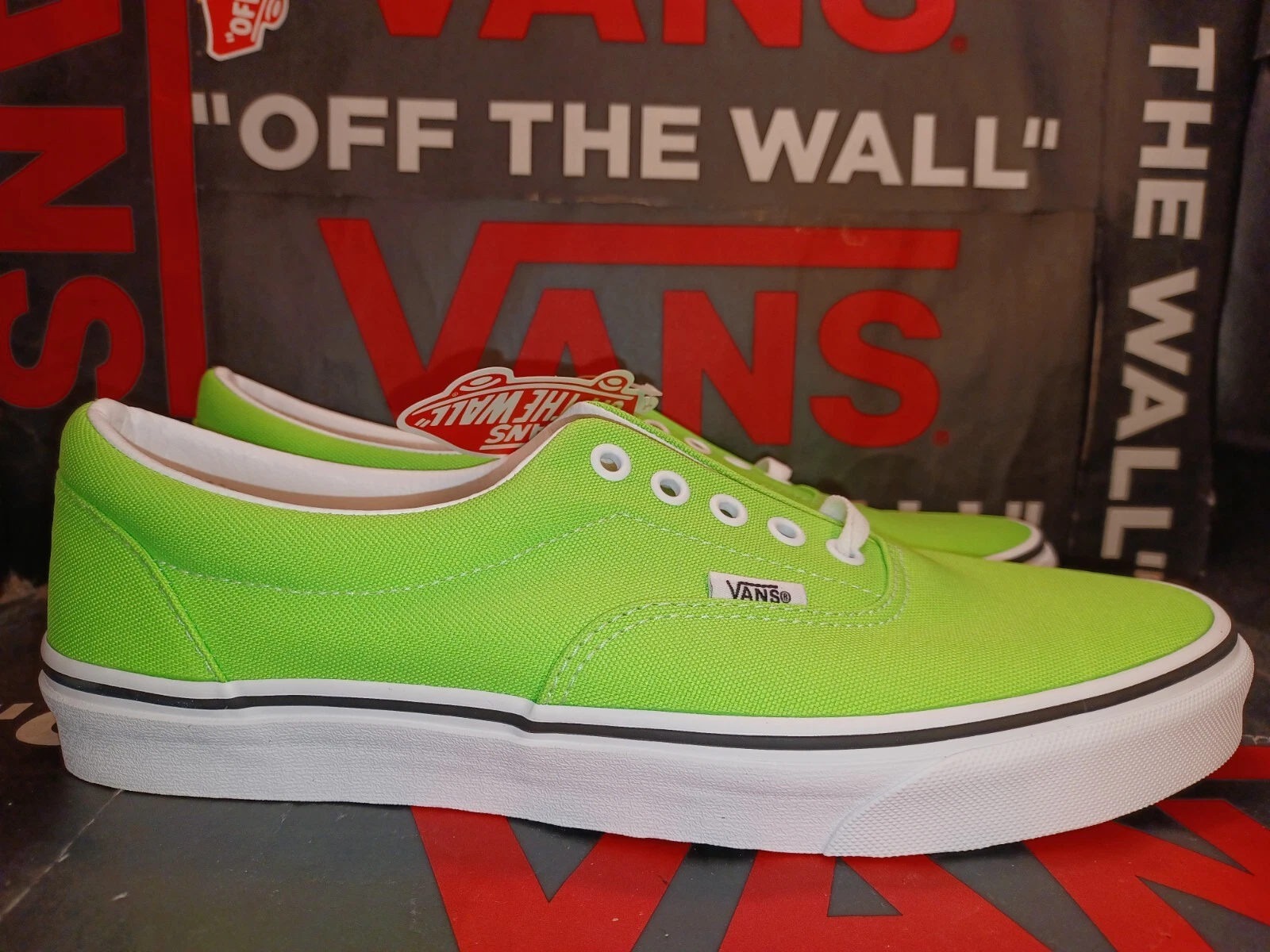 VANS Era Men's 9.5/Women's 11 Neon Green Gecko True White - VN0A4U39WT5
