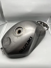 Suzuki GSX R 600 fuel tank petrol tank fuel tank original Y0323