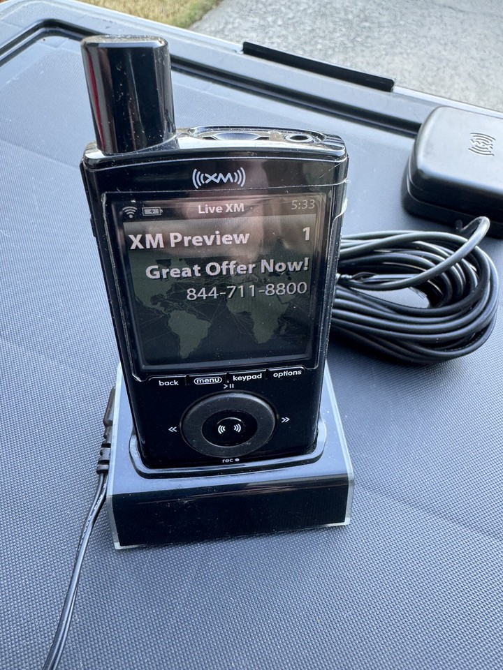 Sirius XM Portable Radio XMp3i + Home Kit XPMP3H1 & Vehicle Kit XAPV2