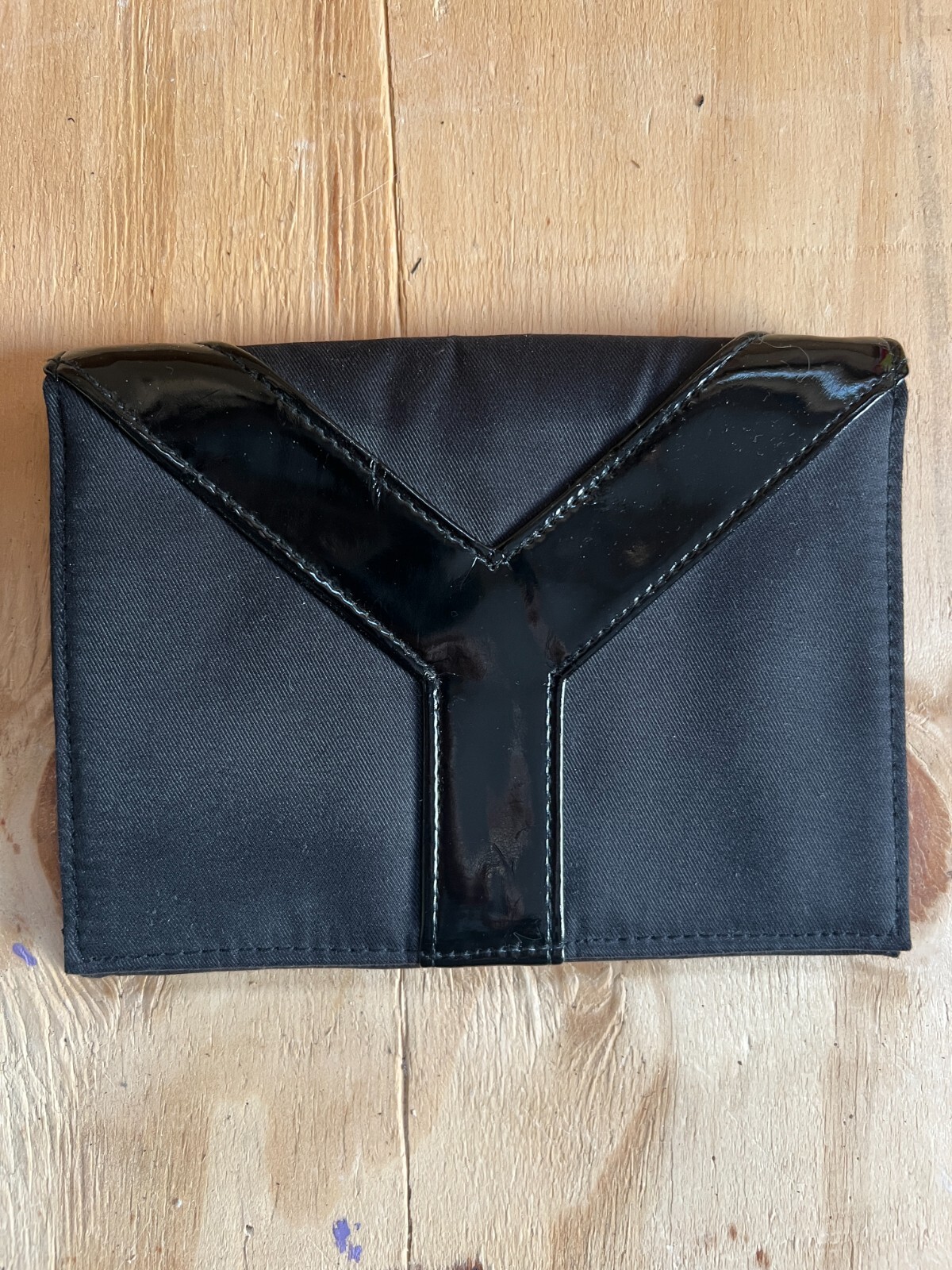 Borsa YSL Yves Saint Laurent nera per cosmetici trucchi