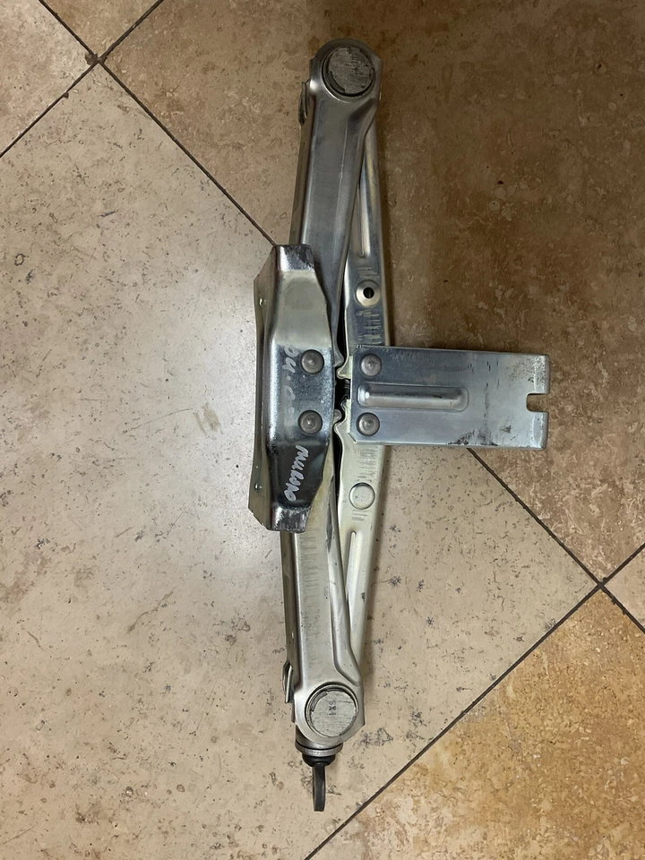 Macaco de pneu Nissan Murano 2003-2004-2005-2006-2007 fabricante de equipamento original - Imagem 2 de 4