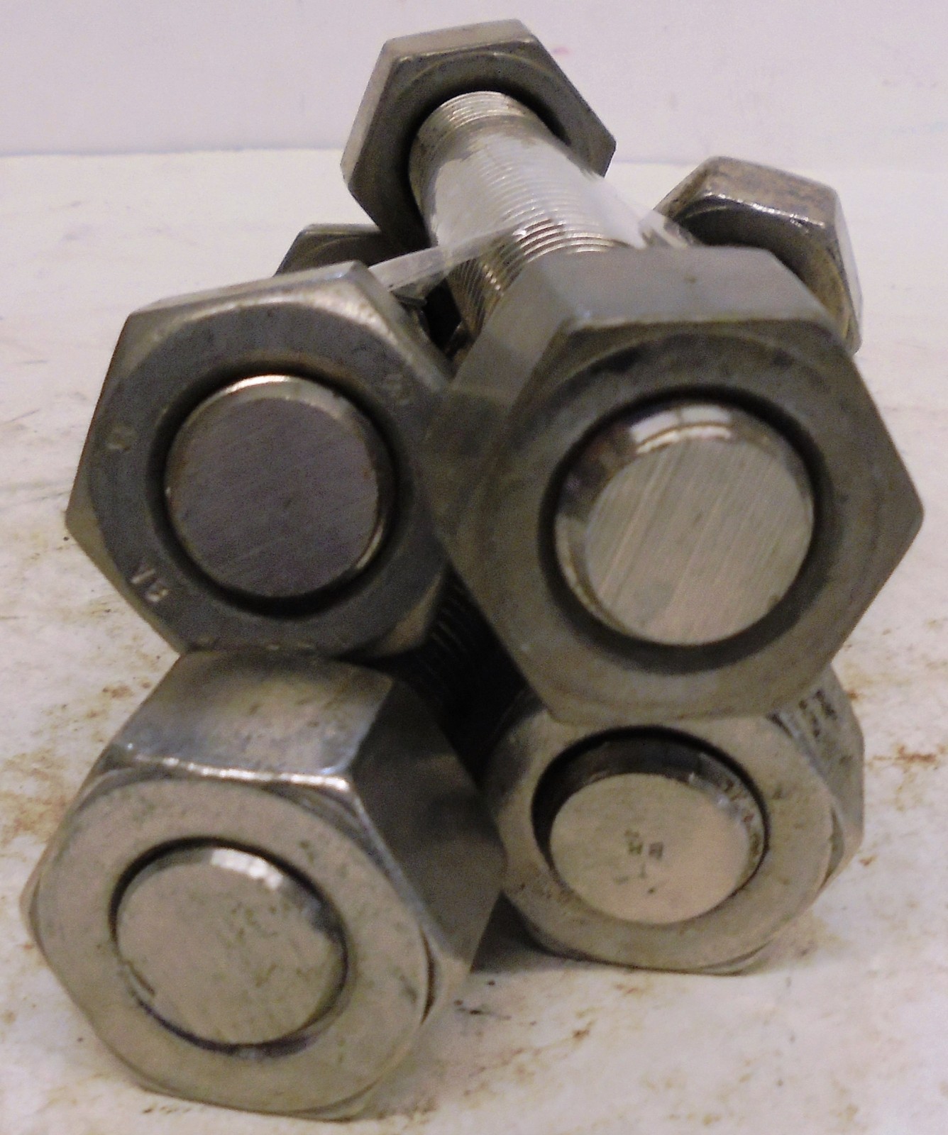LYNCO THREADED STUD W/ NUTS, 7/8"-9, GRADE B7, STEEL, LOT OF 4