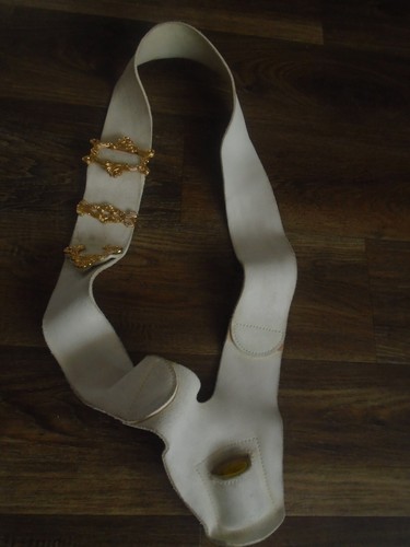 BRITISH ARMY ISSUE WHITE PIPERS CROSS BELT WITH BRASS BUCKLES - Picture 7 of 10