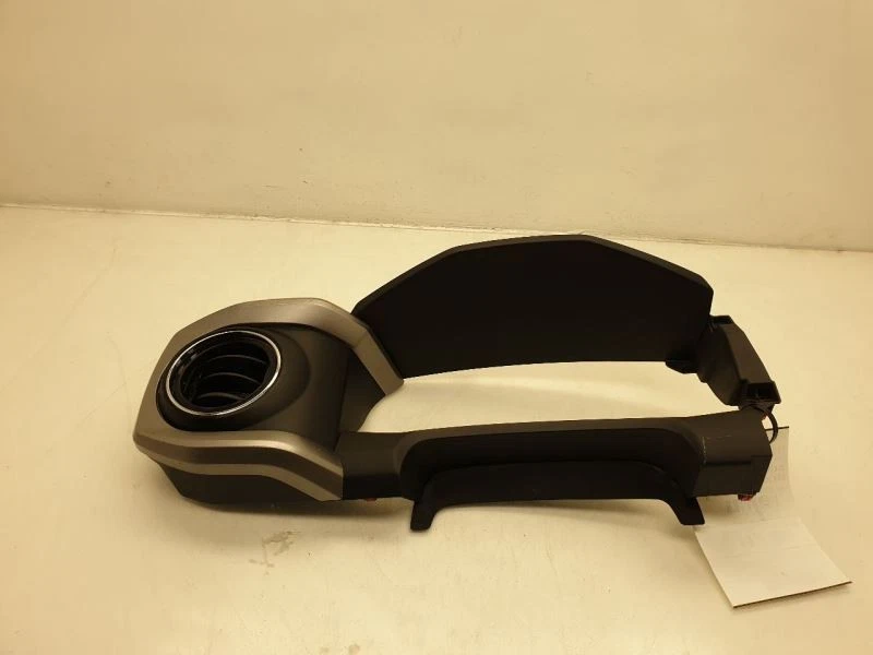 Toyota Tacoma SR5 2019 velocímetro tablero bisel montaje  Foto 4 de 4