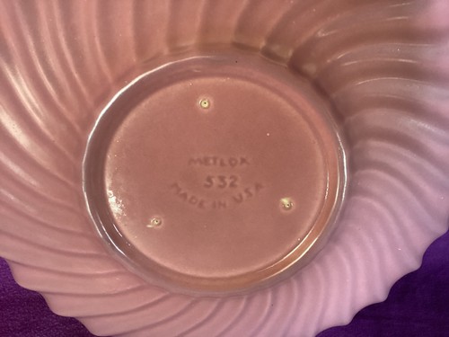 METLOX YORKSHIRE SWIRL  13 1/8” CENTERPIECE /CONSOLE no. 532 OLD ROSE 1936 - Afbeelding 9 van 15