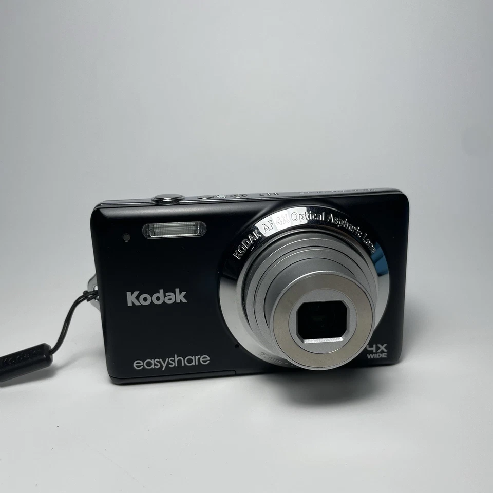 Kodak  EasyShare M522 14.0MP Digital Camera Tested + Charger, Battery, 2GB SD - Image 2 of 4