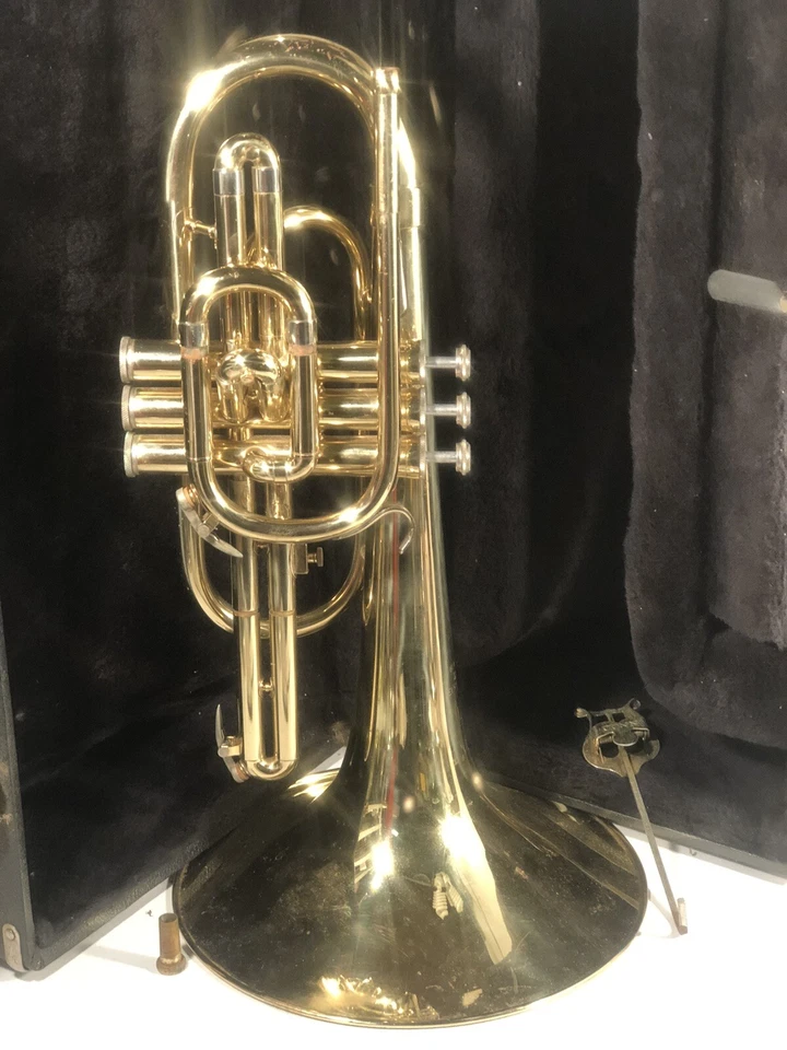 Mellophone Blessing M100 Banda Marchante Hecho en EE. UU. Foto 2 de 4