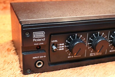 Vintage Roland RV-100 Spring Reverb Guitar Pedal Rack Unit USED