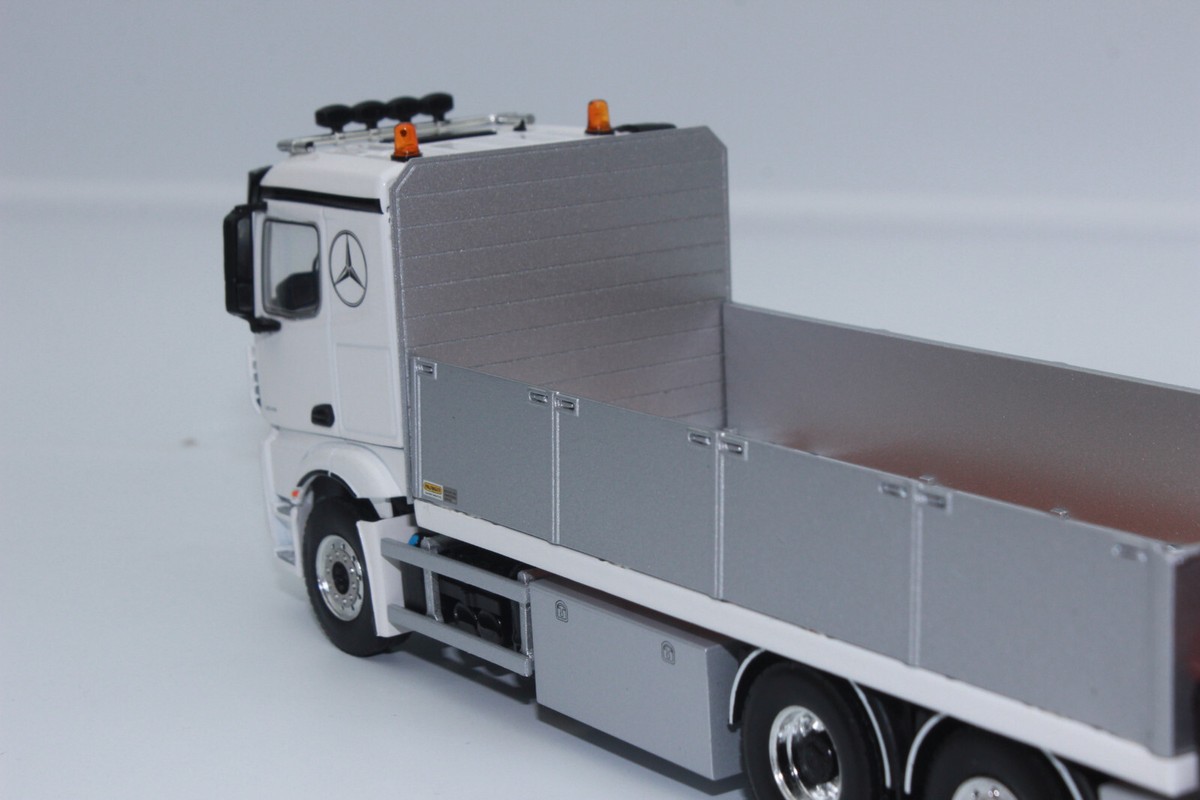 WSI 02-3665 Scala 1:50 &ndash; MB Actros MP5 Con Palfinger PK 19001, Bianco, Carrello Materiali, Nuovo