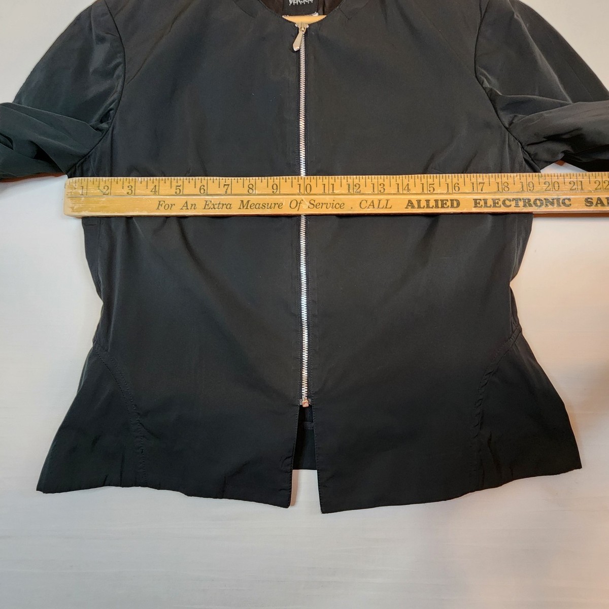 Vintage Gianni Versace Versus Italy Black Satin Short Zipper Women