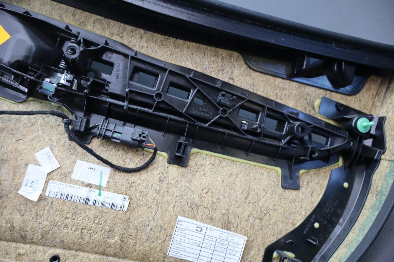 14-17 Maserati Ghibli Rear Left Side Interior Door Trim Panel Assembly Black Oem