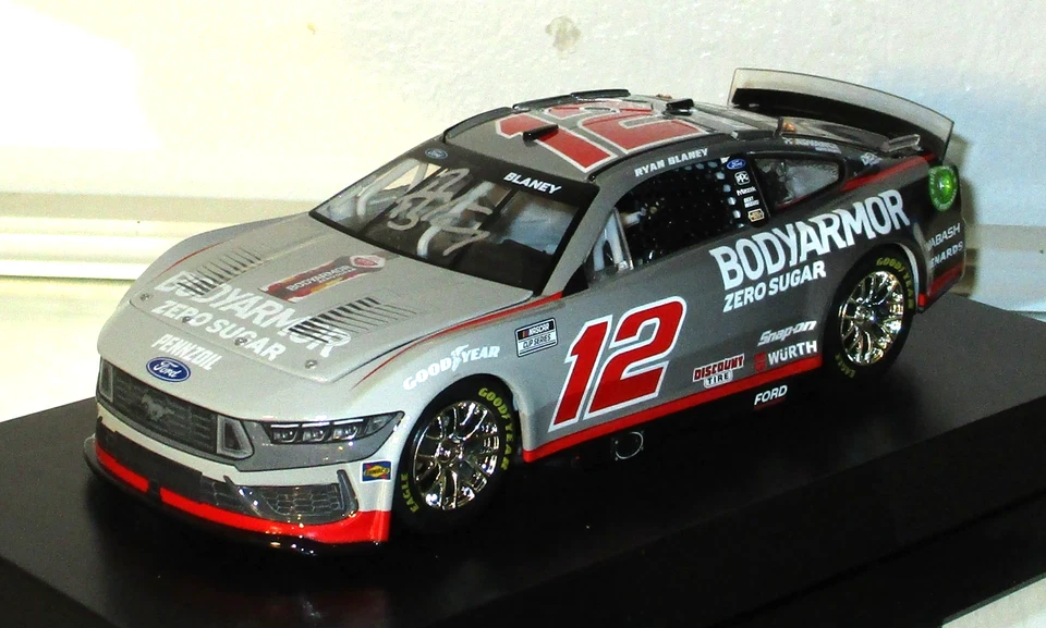 2025 RYAN BLANEY #12 BODYARMOR CARRO AUTOGRAFADO #48/504 COM CERTIFICADO DE AUTENTICIDADE IMPECÁVEL INCRÍVEL - Imagem 3 de 4