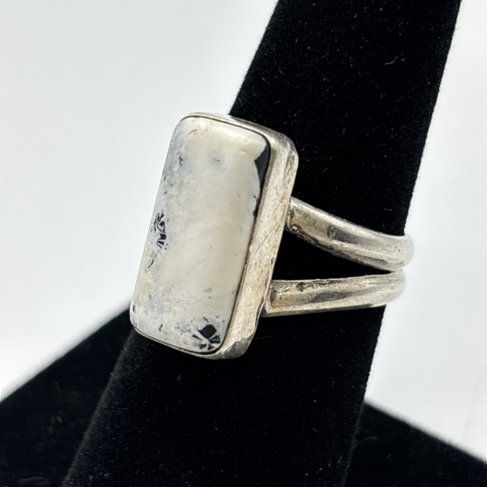 925 Silver Stone Ring Rectangular Shape Size 7.5 - image 3
