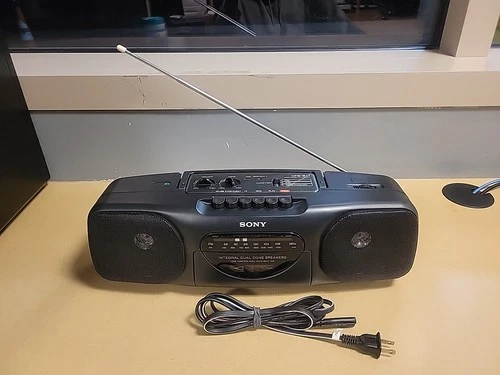 Sony CFS-B11 AM/FM Cassette Radio Boombox