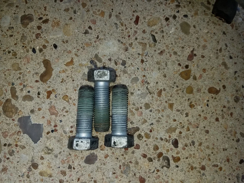 Juego de pinzas de freno delanteras izquierda derecha brembo mercedes w219 e350 cls550 2006 a 2011 Foto 2 de 4