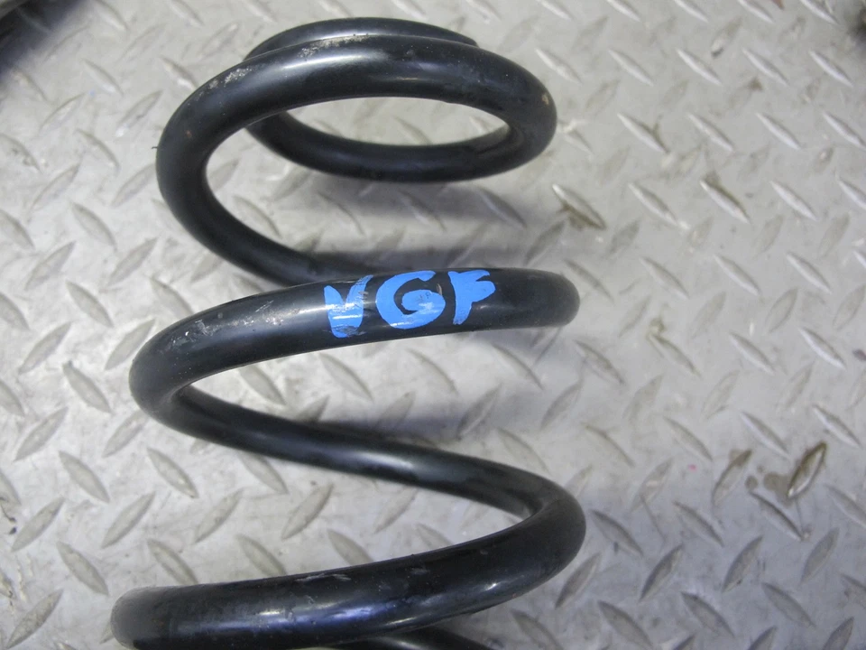 2008 VW GOLF MK5 R32 AWD REAR SUSPENSION LEFT & RIGHT COIL SPRING SET OEM - Image 2 of 4