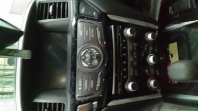 Used Front Center Infotainment Display fits: 2019 Nissan Pathfinder display scre