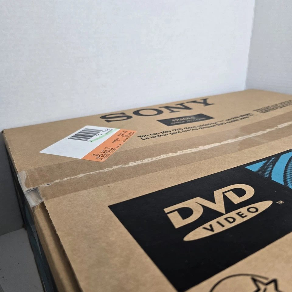 Sony DVP-S560D CD/DVD Player BRAND NEW FACTORY SEALED BOX NOS Y2K - Image 2 of 4