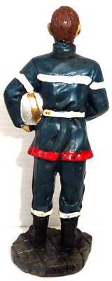 Statuette De Pompier En Résine - 12cm De Hauteur - Neuf Sous Blister - Collection Ou Décoration