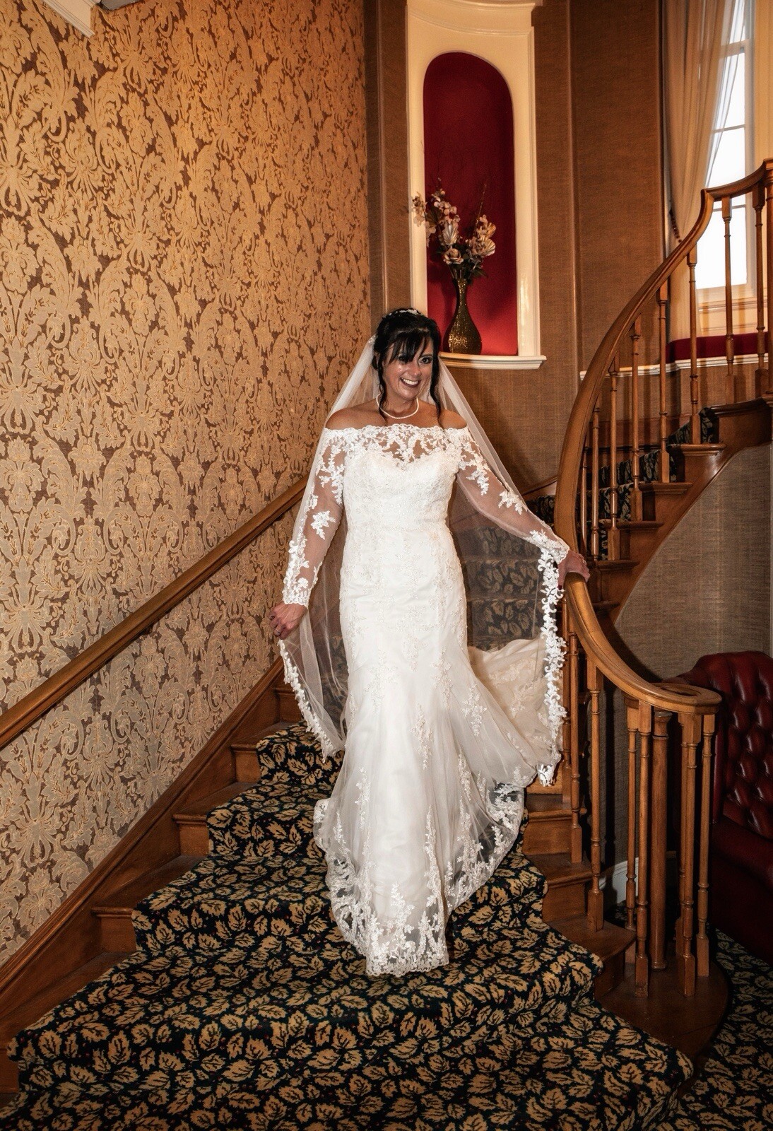 Picture 2 of 4