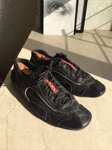 prada linea rossa sneaker