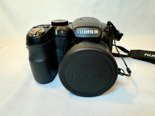 FUJIFILM FINEPIX S SERIES S2500HD 12MP DIGITAL CAMERA 18X OPTICAL WITH BOX - Picture 2 of 15