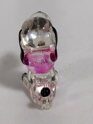 Vintage Snoopy Lucite Acrylic Clear Pink Dog Figurine Hong Kong 2 5/8" - Picture 3 of 5