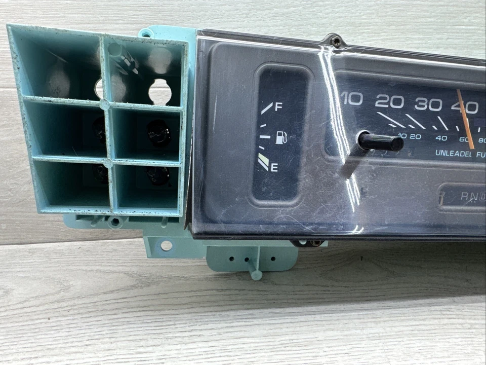 1991 1992 1993 Chevrolet Caprice  Speedometer Instrument Cluster 156k 88620 KA - Image 2 of 4