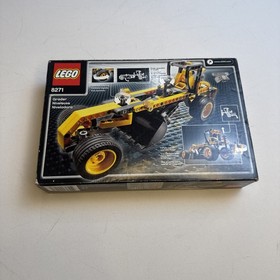 LEGO TECHNIC: Wheel Loader (8271)