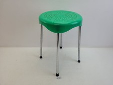 Hocker alt Kunststoff vintage Deko DDR Haushalt 70er, 80er grün H:42cm #261801