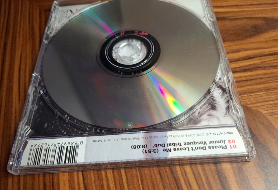 Pink Please Don't Leave Me CD Single P!nk 2 Track Australian Pressing 2009 - Image 3 of 4