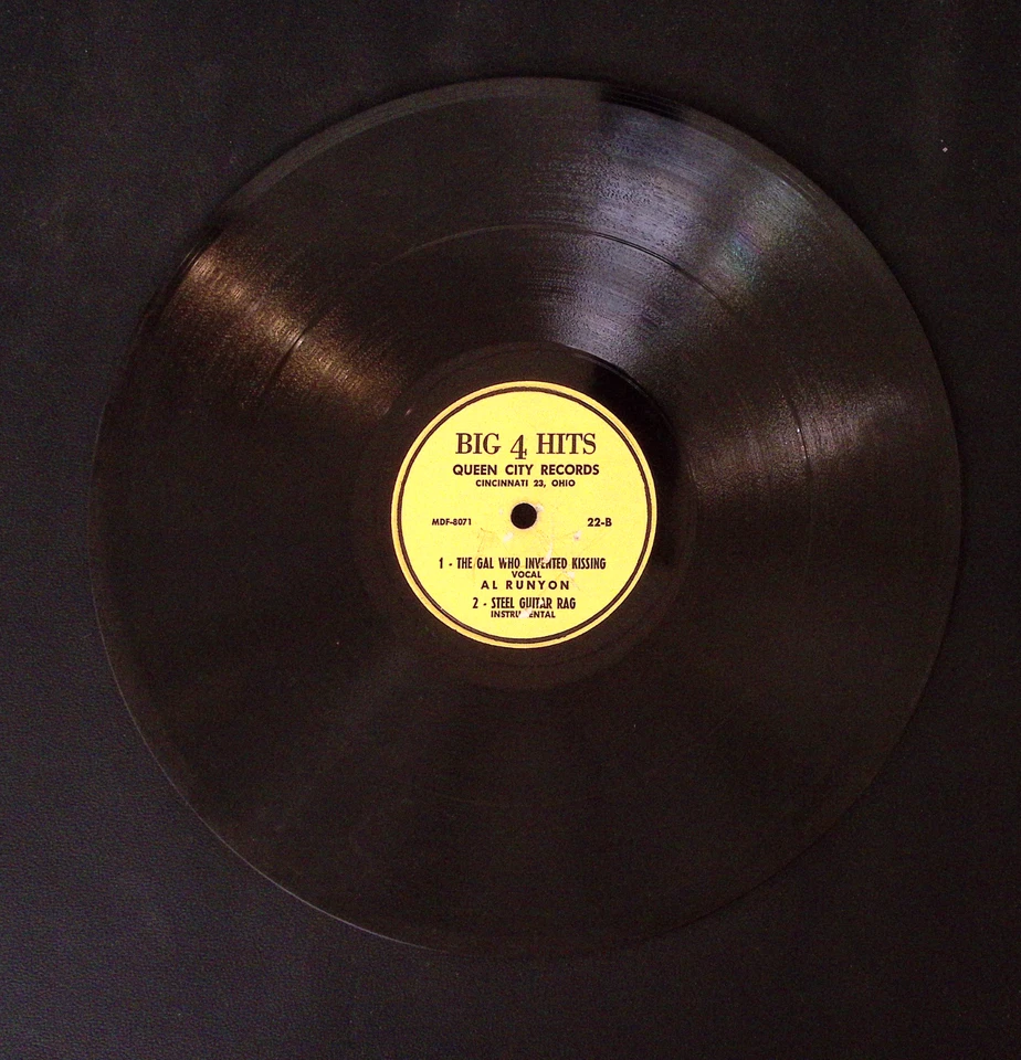 AL RUNYON  RAG THE GAL WHO INVENTED KISSING/STEEL GULTAR RAG/DEEP  78RPM  170-19 - Image 3 of 3