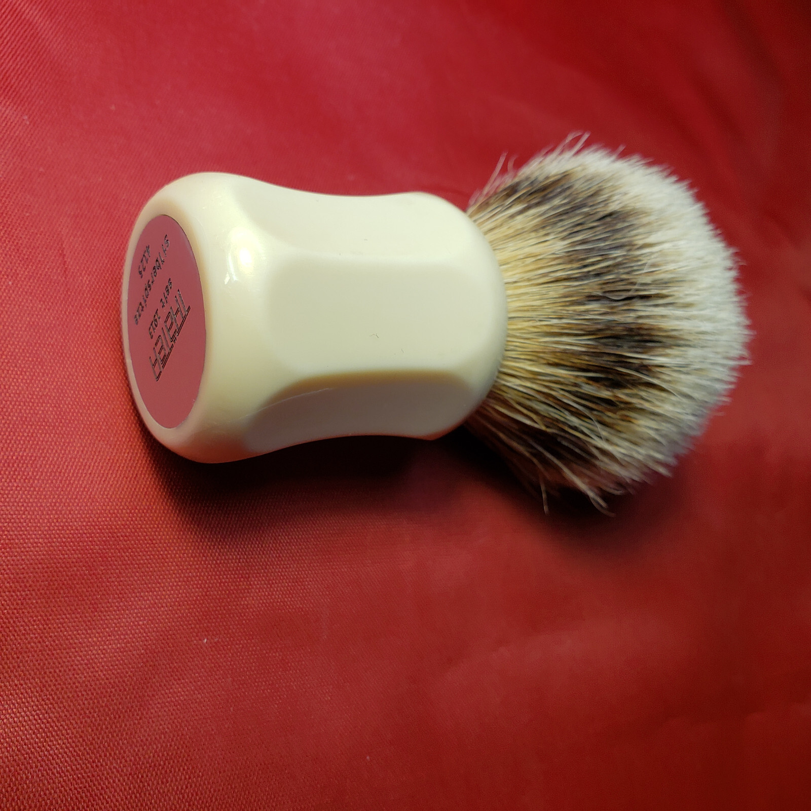 Thäter Shaving Brush, Finest Badger Silvertip, 24mm knot/52 mm loft