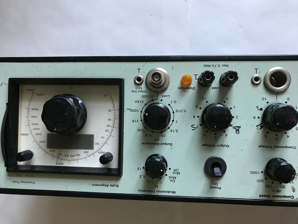 BRUEL & KJAER 1023,B&K TYPE 1023 SINE GENERATOR 1023 PLC CONTROLLER,AH - Image 4 of 4