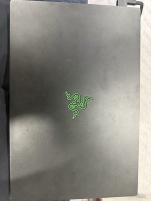 Razer Blade 15 Gaming (Mid 2019) FHD 512GB RTX 2070 Black (RZ09-03017E02)