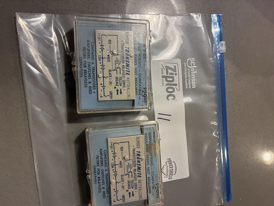 11. Bonner Transmite Servos NOS Vintage Balsa RC Modellflugzeug Bausatz