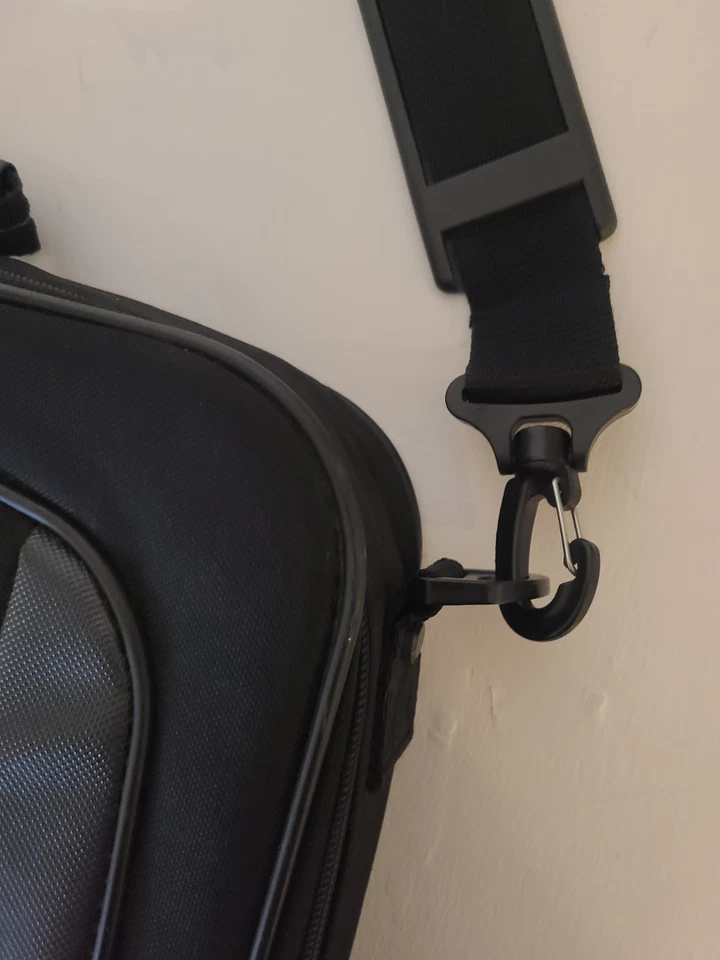 Case Logic Acolchado Computadora Portátil Bolso Mensajero Maletín con Correa para el Hombro Foto 3 de 4