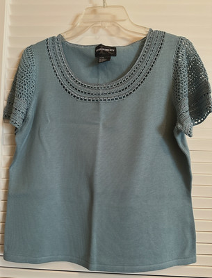 REQUIREMENTS Blue Crochet Round Neck Short Sleeve Pullover Knit Top