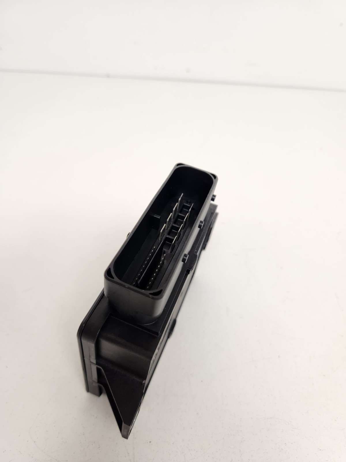 McLaren MP4-12C 2012-2014 Parking brake control module P/N 11M0934CP