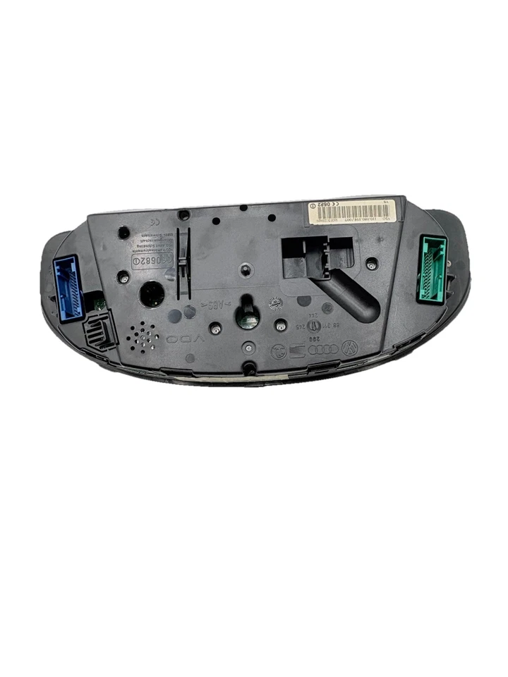 ⭐️ 1998-2005 Volkswagen Passat Speedometer Instrument Cluster OEM - Image 4 of 4