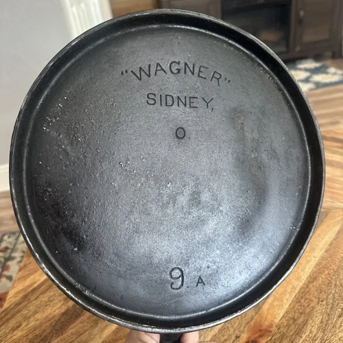 New ListingVtg Early WAGNER WARE SIDNEY -O- NO. 9 A Cast Iron Griddle Skillet