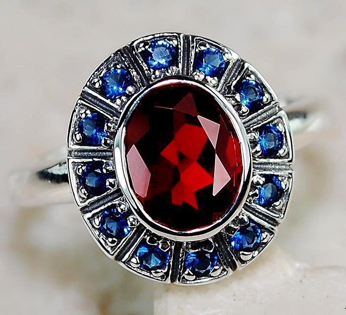2CT  Fire Garnet 925 Sterling Silver Vintage Art Ring Sz 8 F5-1
